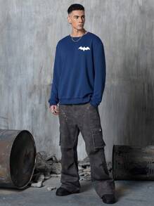 BATMAN X SHEIN Men's Casual Everyday Letter & Bat Print Crew Neck Sweatshirt Men Blue Sweatshirt Navy Blue Sweatshirt Batmobile Sweatshirt Men Graphic Sweatshirt - Blue - View 3