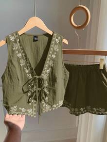 Comfortcana 女士夏季波西米亚度假橄榄绿编织腰带腰果印花背心和短裤套装