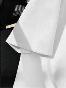 SHEIN EZwear T-shirt grande taille avec imprimé texturé minimaliste et décontracté, col rond, manches courtes, coupe ample et légèrement transparente pour les grandes tailles