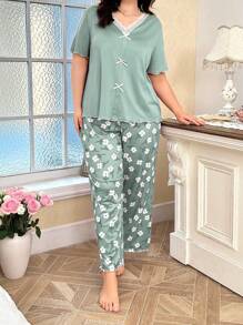 CottageSlumber 甜美蕾丝拼布 V 领花卉印花超柔软绿色牛奶丝大码休闲睡衣套装，含短袖上衣和裤子，服装 - 綠色 - 查看 7