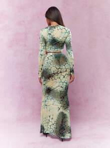 MISSGUIDED Oberteil mit Rüschen an den Seiten, transparente Mesh-Optik und langen Ärmeln sowie ein Maxirock mit weitem Saum, Zweiteiler-Outfit mit Tiermuster - Verschiedenfarbig - Übersicht 2