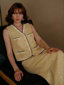 MOTF PREMIUM CHALECO CON BOTONES Y RIBETE DE CONTRASTE - Dorado - Ver 5