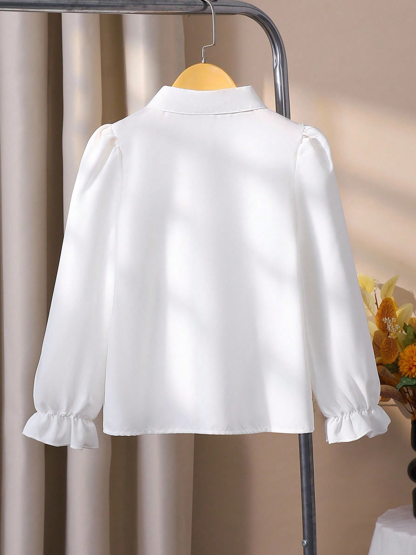 SHEIN بلوزة بأكمام فقاعية مزينة باللؤلؤ للبنات، ور...