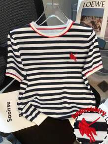 INAWLY Camiseta casual de cuello redondo para mujer con patrón bordado de caballero a rayas, regalo de regreso a la escuela - Multicolor - Ver 1