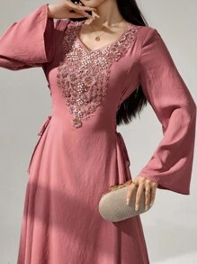 Al Najma 女士刺绣优雅长袖阿拉伯朴素连衣裙 - 粉色 - 查看 8