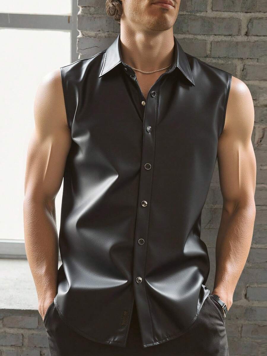 Manfinity BRENVOR Męska modna, uniwersalna, jednokolorowa koszula bez rękawów, męska czarna koszula bez rękawów, męska koszula bez rękawów ze sztucznej skóry, męska czarna koszula bez rękawów zapinana na guziki, męska koszula bez rękawów w stylu gotyckim, męska czarna koszula skórzana bez rękawów