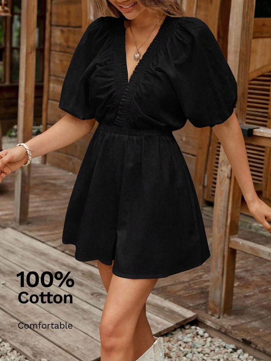SHEIN LUNE 女式 V 领泡泡袖灯笼袖松紧腰 A 字连体短裤，采用竹纤维棉面料制成，休闲度假优雅装扮黑色棉质连体衣黑色夏季连体衣女式黑色连体衣休闲黑色连体衣棉质连体衣黑色棉质连衣裙休闲黑色连衣裙夏季连衣裙女式黑色度假连衣裙棉质服装女式 - 黑色 - 查看 1