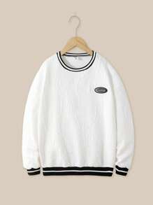 SHEIN Sweat-shirt-shirt à col rond texturé avec patch de lettre accessoirisé, décontracté pour garçon préadolescent. Respirant et confortable, pour la saison de la rentrée scolaire 2025. Vêtement de sport pour les enfants, le collège et le campus. Sweat-shirt-shirt oversize pour garçons. - Blanc - Voir 3