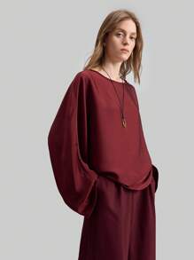 Ontre 女士缎面酒红色露肩衬衫，简约优雅，适合商务休闲、办公室穿着 - 酒紅色 - 查看 3