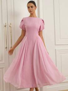 Aveloria Rosie 优雅郁金香3D短袖圆领下摆开叉混合材质拼接粉色竹节针织连衣裙