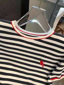 INAWLY Camiseta casual de cuello redondo para mujer con patrón bordado de caballero a rayas, regalo de regreso a la escuela - Multicolor - Ver 3