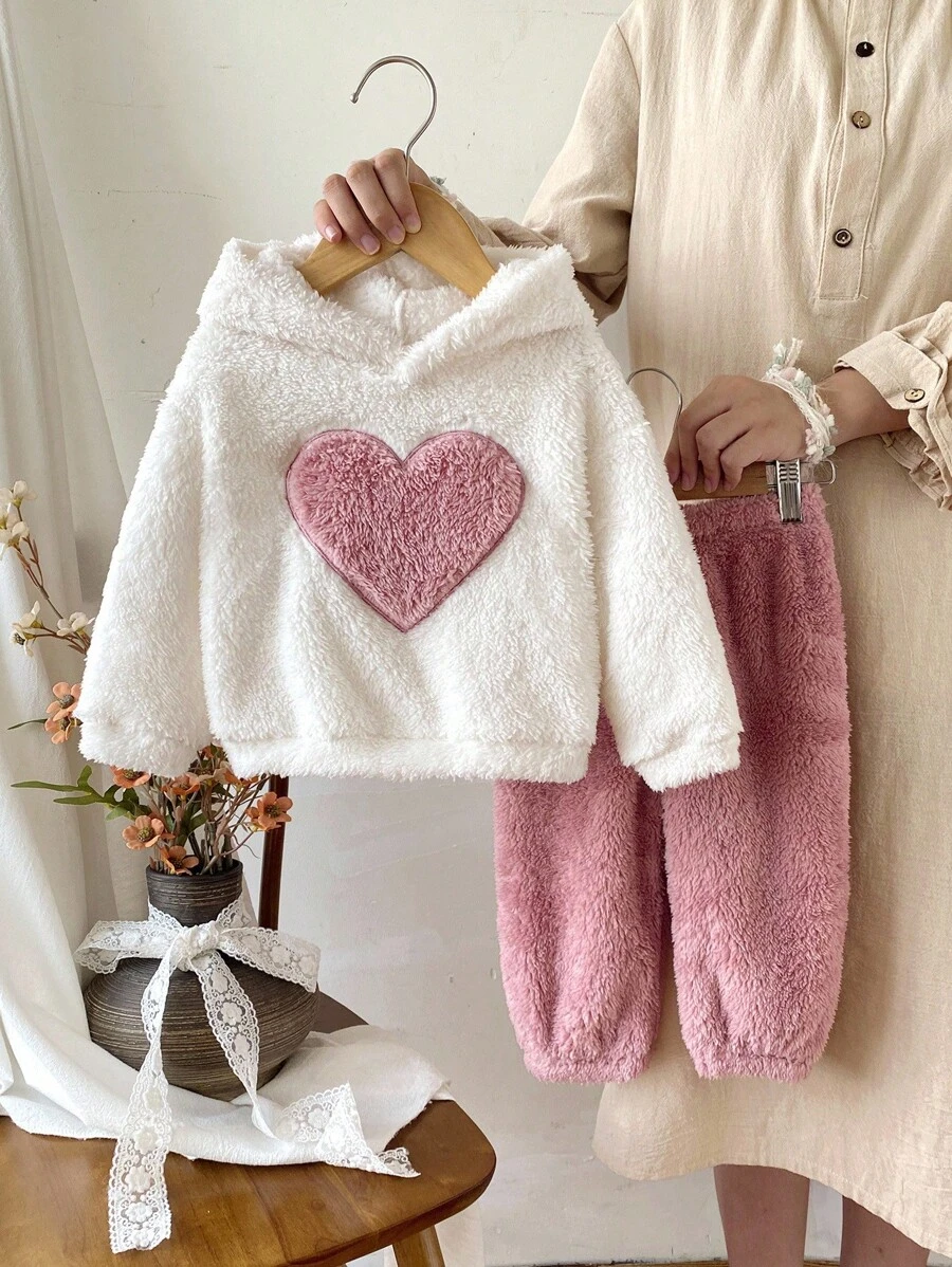 SHEIN 2 件套女婴秋冬休闲可爱保暖羊毛心形连帽衫和裤子套装 - 粉色 - 查看 1