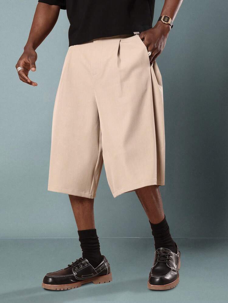 Double Pleated Volume Bermuda Shorts With Side Pockets