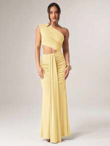 Silquee 女士夏季时尚纯色褶皱镂空单肩连衣裙 - 黃色 - 查看 7