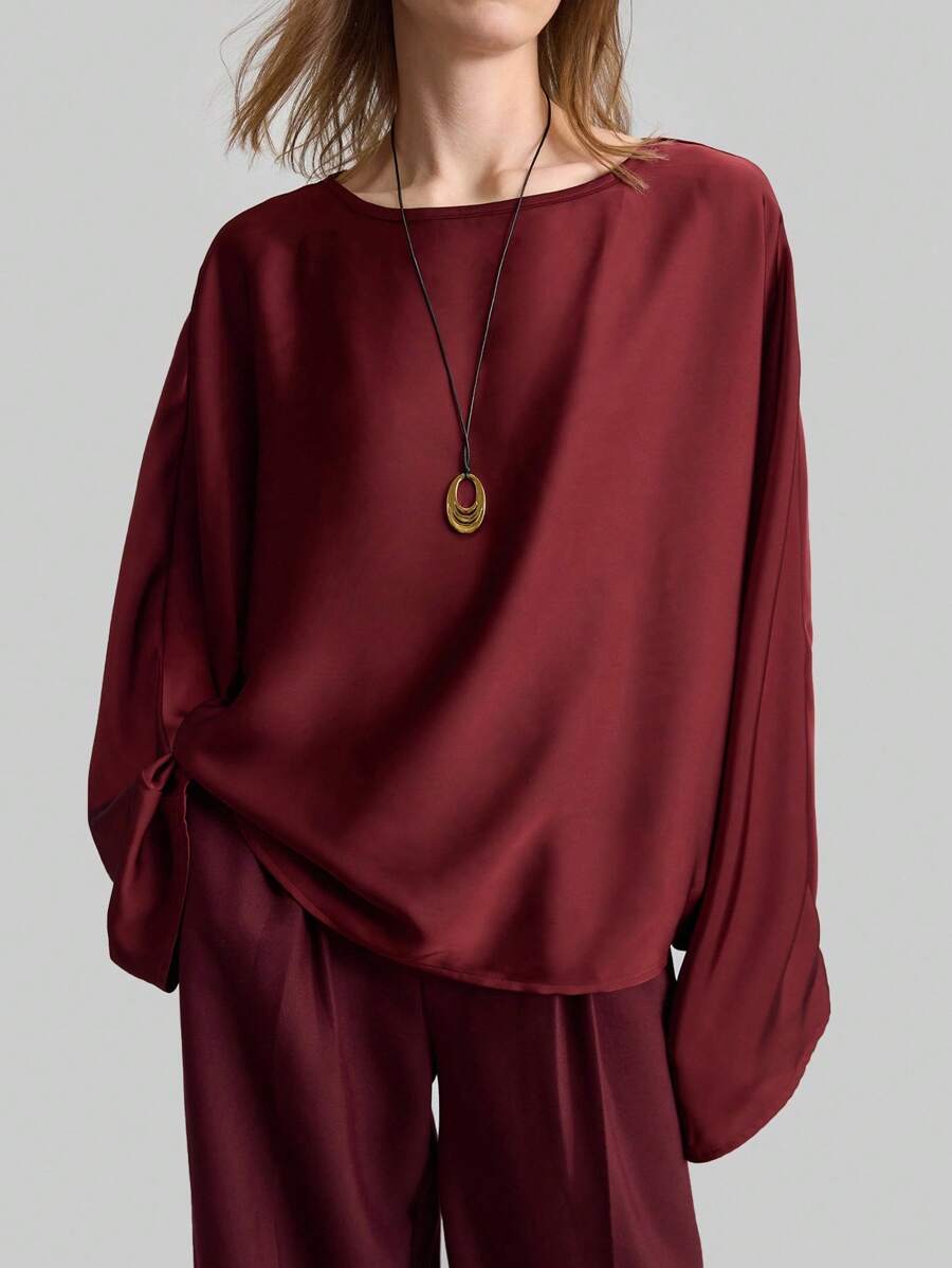 Ontre 女士缎面酒红色露肩衬衫，简约优雅，适合商务休闲、办公室穿着 - 酒紅色 - 查看 1
