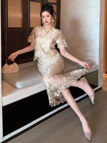 DAZY Women's Elegant Lace Round Neck Blouse And Skirt 2 Pieces Set - Beige - View 1