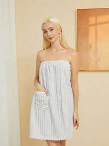 SHEIN 1 pieza Bata de baño de felpa de coral para mujer, suave y absorbente, con bufanda y gancho, toalla sin desprendimiento, para el hogar, spa, ropa de dormir, artículos esenciales para volver a la escuela