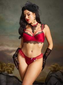 Tanga de mujer cómodo de color vino tinto con encaje floral y satén, con aros, de copa completa, con parches de encaje y bordados florales - Burdeos - Ver 6