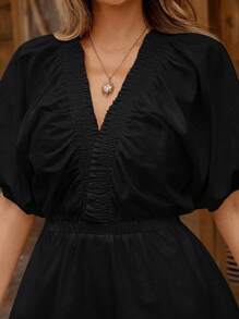 SHEIN LUNE 女式 V 领泡泡袖灯笼袖松紧腰 A 字连体短裤，采用竹纤维棉面料制成，休闲度假优雅装扮黑色棉质连体衣黑色夏季连体衣女式黑色连体衣休闲黑色连体衣棉质连体衣黑色棉质连衣裙休闲黑色连衣裙夏季连衣裙女式黑色度假连衣裙棉质服装女式 - 黑色 - 查看 7