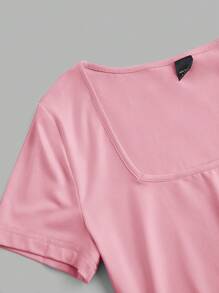 SHEIN EZwear 3 Stücke/Set Schwarz, Pink, Weiß Quadratischer Ausschnitt T-Shirt Romper, geeignet für den Sommer