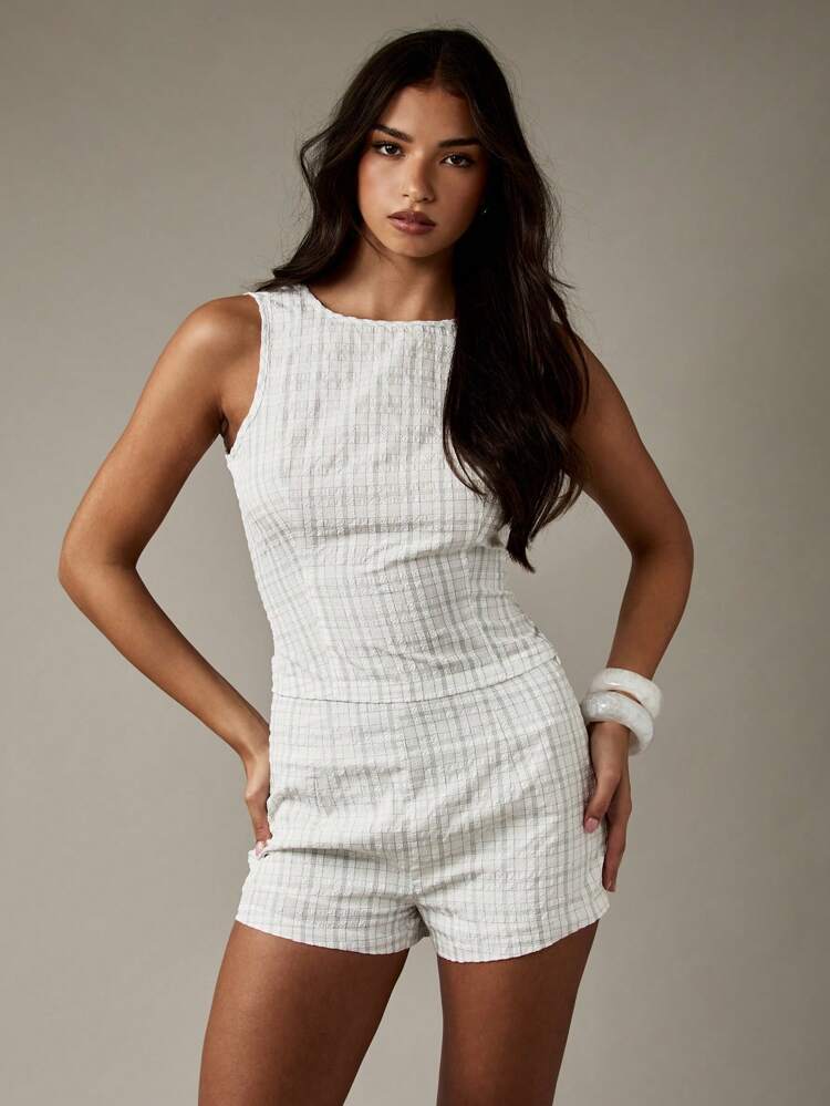 MISSGUIDED Co Ord Two Piece Sleeveless Textured Crop Top High Waisted Summer Shorts Square Neckline Casual Resort Beach Vacation Daytime Party Outfit