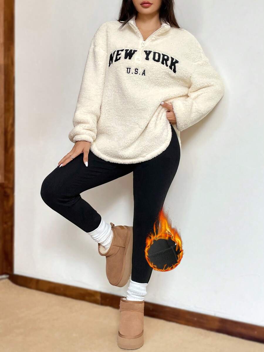 SHEIN EZwear Conjunto de Moletom com Gola Alta e Legging de Fleece Justas com Novo Padrão de Letra, Outono/Inverno - Multicolorido - Visão 1