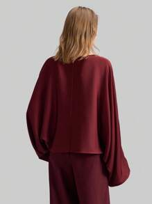 Ontre 女士缎面酒红色露肩衬衫，简约优雅，适合商务休闲、办公室穿着 - 酒紅色 - 查看 4