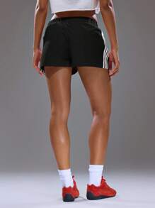 MUSERA 条纹细节迷你宽松跑步短裤 夏季街头风 Y2k 酷女孩都市缪斯 秋季 - 黑色 - 查看 5