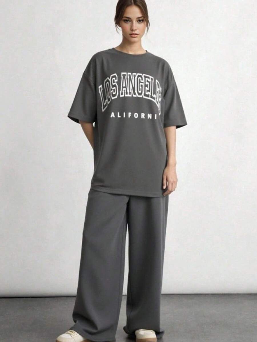 SHEIN Teen Girls Letter Embossed Grey Pants & Short Sleeve 2-Piece Set, Casual, Comfortable, Fashionable, Versatile, Soft Fabric, Suitable For Daily Wear, School, Outings, Outdoor Activities Teen T Shirt And Pants Teen Girl Lounge Wear Teen Two Piece Set Teen Sweat Pants Set - Grey - View 1
