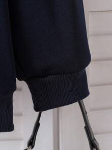 Genkimix Kids Bộ 2 món thời trang cho bé gái gồm áo nỉ tay phồng cổ tròn thêu họa tiết bướm màu trắng và quần ống rộng cạp chun, trang phục thể thao thường ngày, bộ quần áo mùa xuân/thu cho bé gái, quần áo bé gái, bộ áo cổ ren, bộ áo nỉ cổ ren, quần áo bé gái mùa thu đông. - Xanh đậm - Xem 5