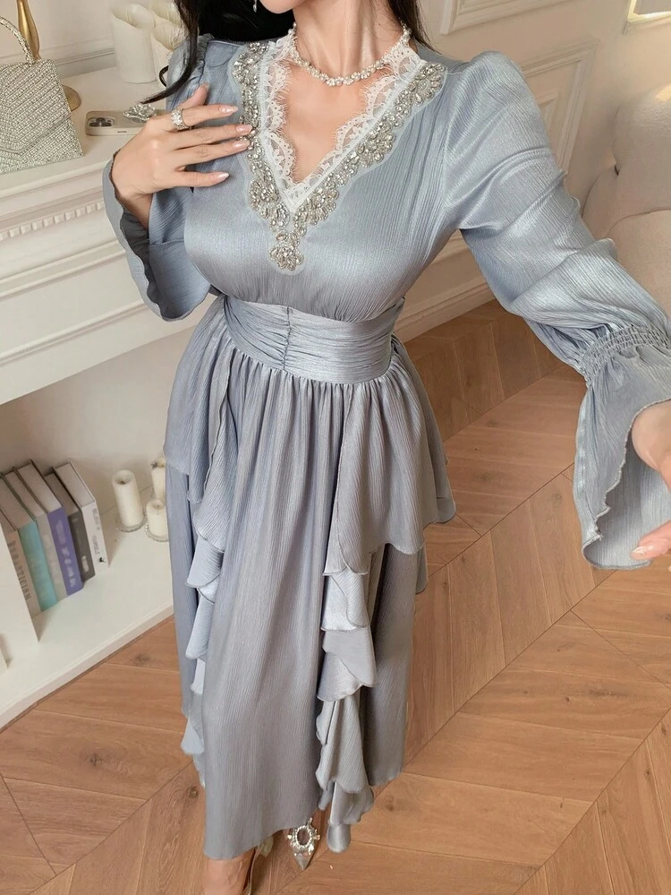 Elegant Palace Style Waist Cinched Long Sleeve Midi Dress For Women