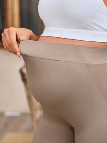 SHEIN Maternity Solid Color High Waist Seamless Sports Shorts