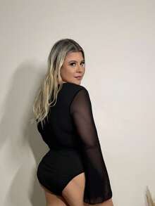 magalhaesca Body Con Mangas Acampanadas Y Busto Fruncido Con Cuello Cuadrado De Talla Grande - Negro - Ver 3