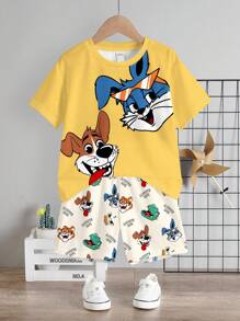 SHEIN 卡通、兔子、小狗、儿童精选系列、日常基本款、快乐的孩子、适合孩子的柔和色彩、骑行风格、家庭旅行、快乐的日子、我爱妈妈、我爱爸爸、可爱的家、酷酷的孩子、小男孩休闲简约圆领短袖短裤两件套，适合夏季 - 彩色 - 查看 2