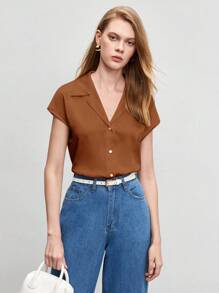 BizChic 棕色前开领复古短袖女式衬衫，时尚优雅，适合都市通勤、日常穿着，充满浪漫的90年代复古风情，也适合圣诞节、新年、情人节、派对、海滩、毕业典礼、时尚活动、嘉年华、假日、婚礼宾客、早午餐、机场等多种场合。 - 棕色 - 查看 8