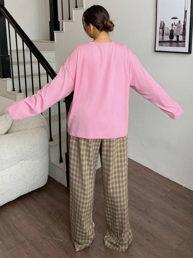 Dazy Plus Letter Print Loose Pink Top & Plaid Pants Pajama Set, 2pcs Sleepwear Suit
