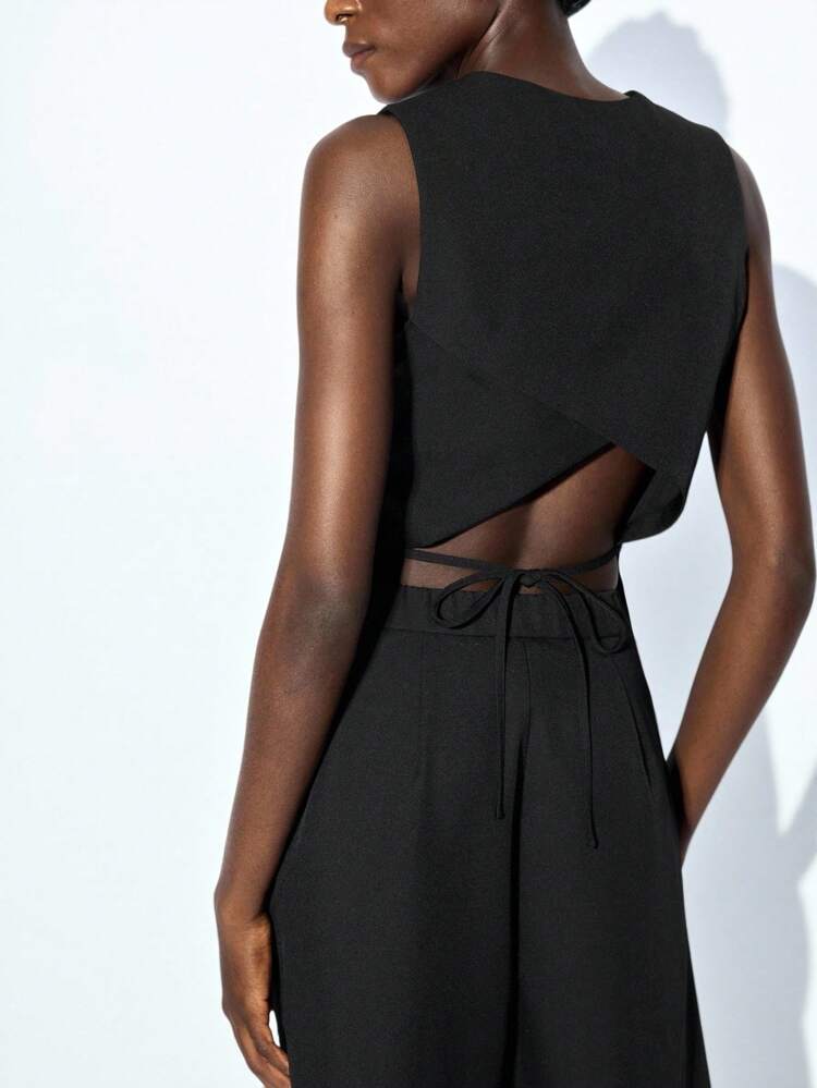 SHEIN Maija Black Sleeveless Buckle Decor Minimalist Vest And Below Knee Length Shorts Set, Urban Casual Chic Commuter Business Casual Outfit, Suitable Fall Women Clothes,Halloween