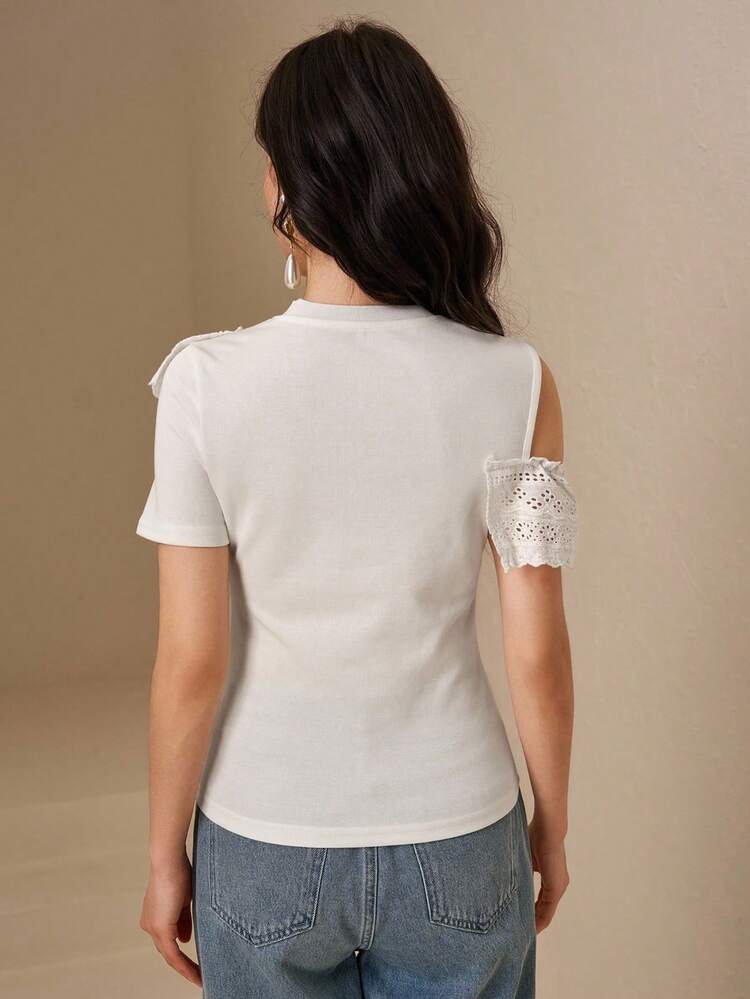 Women's T-Shirt With Fabric Patchwork, Ruffle Hem, Round Neck And Asymmetric Off-Shoulder Design