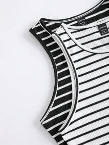 SHEIN EZwear 2 pezzi Set di top a canotta aderenti in tessuto a maglia a righe casual da donna, adatto per l'estate, uso quotidiano, versatile e confortevole