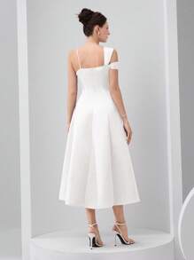 Modelyn 女式优雅纯色不对称领口荷叶边下摆连衣裙，夏季 - 白色 - 查看 5