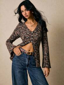 Poéselle Long-Sleeved Knit Top With Front Slits,Abstract Rib-Knit Asymmetric Button Front Top | Long-Sleeve V-Neck Knit Blouse,Asymmetric Button Top, Y2K Knit Top, Abstract Print Blouse, Rib Knit Top, Fall Layering Top,Women's Casual Commuter Mixed Fabric Front Button Blouse,Simple And Fashionable, Old Money Style, Suitable For Daily Wear, Going Out, Commuting, Dating, Home, Vacation And Other Occasions.Fall Women Clothes ,Poeselle - Multicolor - View 8