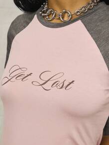 COUREZ Camiseta de manga corta tipo raglán con estampado "Get Lost" / Ropa de mujer Y2K para otoño, ropa de otoño, blusas lindas para salir, atuendos gráficos