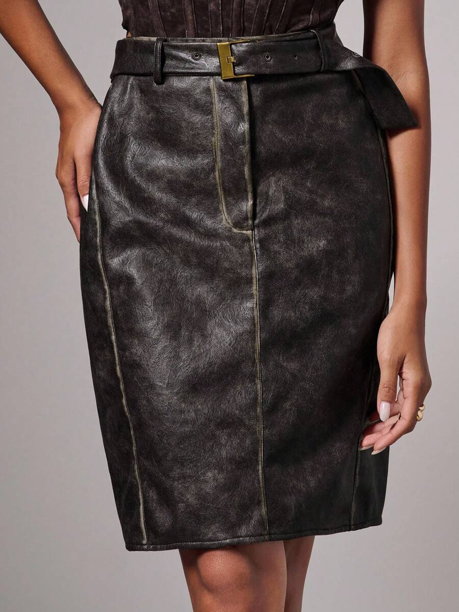 COSMINA Jupe mini en PU texturé vintage délavé pour femmes, à porter pour un concert, au bureau ou pour sortir - Noir - Voir 1