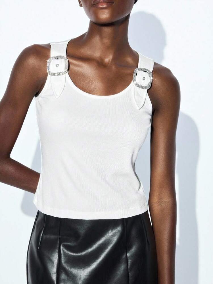 SHEIN Maija 女性用クリスタル装飾ノースリーブタンクトップ アイボリートップ バックルトップ リブトップ ホワイトトップ クロップトップ タンクトップ 女性用ホワイトトップ