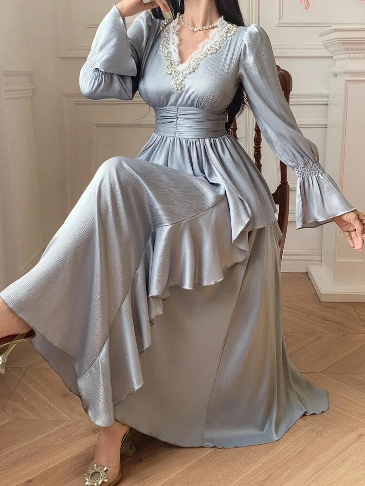 Elegant Palace Style Waist Cinched Long Sleeve Midi Dress For Women