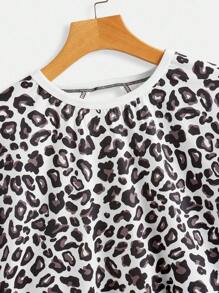 SHEIN Essnce 2025 年夏季女款豹纹蝙蝠袖露背 T 恤，宽松复古休闲上衣，背部镂空，复古短袖日常穿着 - 彩色 - 查看 3