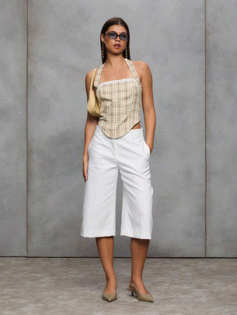 TypaGal This Halter Plaid Top With Lace Trim Blends Sweet And Rebellious. Pair It With Low-Rise Jeans For A Punk-Meets-Streetwear Energy Straight Out Of The Grunge Y2k Era. - Multicolor - View 1