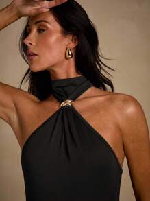 Glamine 黑色优雅吊带金属扣装饰连衣裙