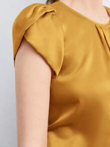 BizChic Women's Solid Color Round Neck Pleated Decor Batwing Sleeve Loose Short Sleeve Blouse, Elegant Office Casual Shirt, Basic Top For Women - Yellow - View 6