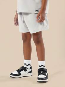 SUMWON Jugendlich Brooklyn bedrucktes Zweiteiler Co-Ord Set aus Jersey T-Shirt und Shorts, lässiger urbaner Streetwear Sommer Frühling Sport Freizeitkleidung Outfit - Khaki - Übersicht 4